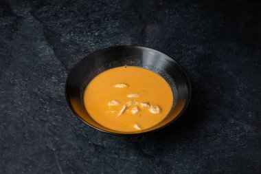 Thai food, fried chicken, shrimp, pork, shrimp, curry, hot, spicy sauce, top