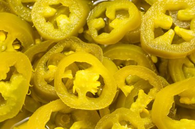 Ev yapımı Konserve Jalapeno Biberleri Kasede