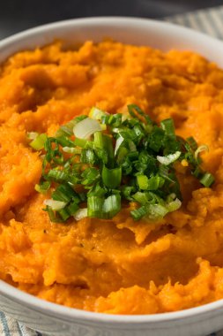 MIlk ve Butter ile Ev Yapımı Sağlıklı Patates Ezmesi