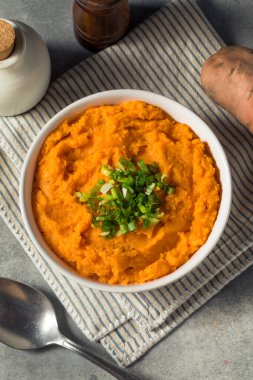 MIlk ve Butter ile Ev Yapımı Sağlıklı Patates Ezmesi