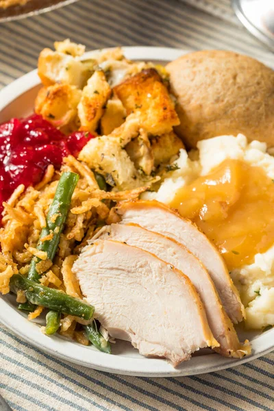 Domowe Święto Dziękczynienia Turcja Obiad Ziemniakami Sos Żurawina Fasola — Zdjęcie stockowe