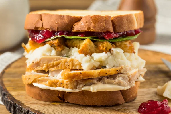 Homemade Thanksgiving Leftover Turkey Sandwich Cranberry Stuffing Potatoes — Stock Photo, Image