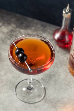 Viski, De Las Louisiane Kokteyli, Rye Absinthe ve Vermut.