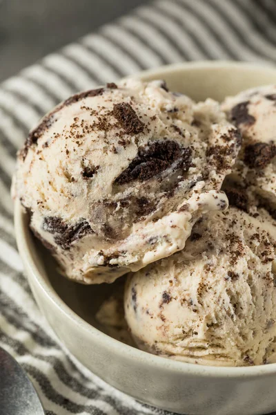 Homemade Cookies and Cream Icecream in a Bowl