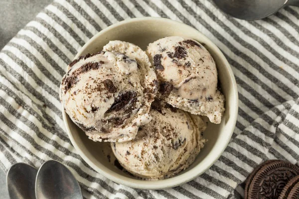 Homemade Cookies and Cream Icecream in a Bowl
