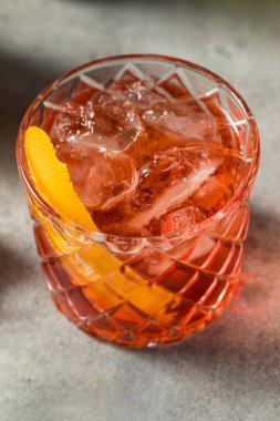 Boozy Cold Negroni Sbagliato Cocktail with Prosecco