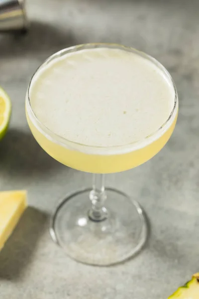 Boozy Refreshing Pineapple Rum Daiquiri Coupe — Zdjęcie stockowe