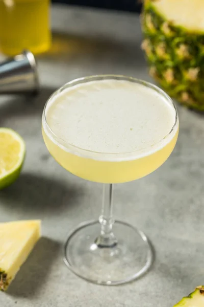 Boozy Refreshing Pineapple Rum Daiquiri Coupe —  Fotos de Stock