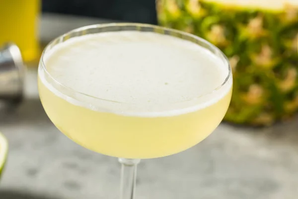 Boozy Refreshing Pineapple Rum Daiquiri Coupe — Fotografia de Stock