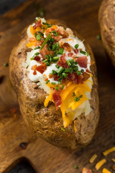 Homemade Loaded Baked Potatoes Bacon Cheddar Sour Cream — 스톡 사진