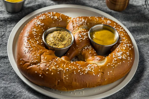 Homemade Huge Giant Soft German Pretzel Mustard — Foto de Stock