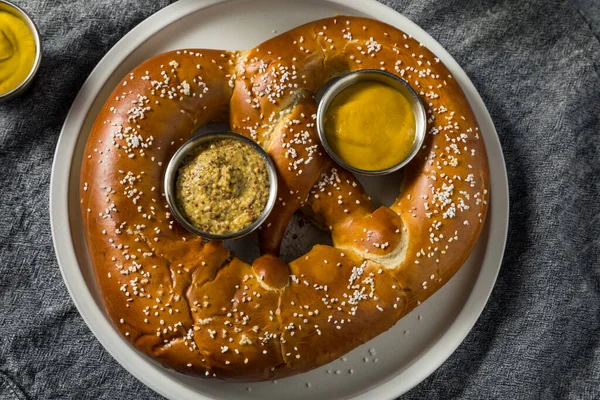 Homemade Huge Giant Soft German Pretzel Mustard — Stok fotoğraf