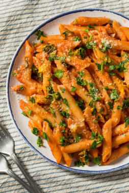 Homemade Vermouth Penne Pasta with Tomato and Cheese