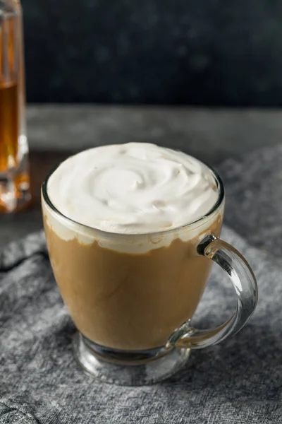 Boozy Refreshing Irish Coffee Cocktail Whipped Cream — Stok Foto