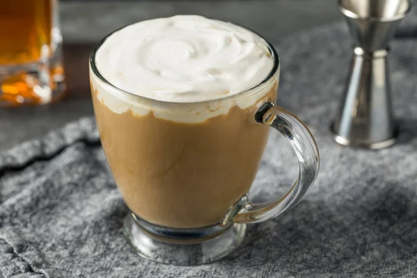 Boozy Refresh Irish Coffee Cocktail Whipped Cream — стокове фото