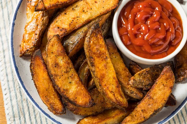 Homemade Cut Potato Wedge French Fries Ketchup — Stock Photo, Image