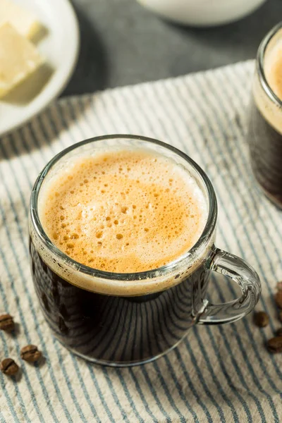 Caffè Burro Caldo Antiproiettile Una Tazza Vetro — Foto Stock