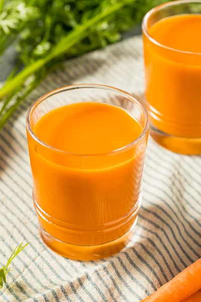 Kalter Erfrischender Roher Karottensaft Trinkfertig Glas — Stockfoto