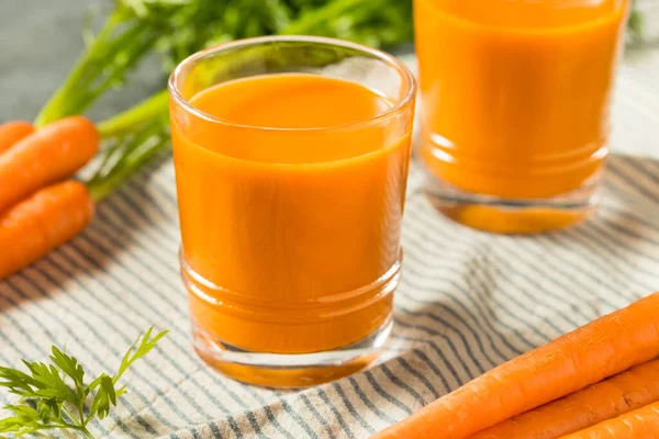 Cold Refreshing Raw Carrot Juice Ready Drink Glass — Stock Photo, Image