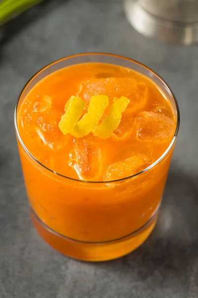 Cold Boozy Morot Bourbon Cocktail Med Citronsaft — Stockfoto