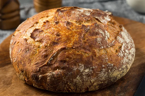 stock image Traditional No Knead Peasant Bread Ready to Eat