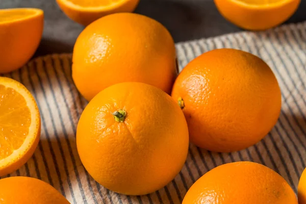 Ramo Crudo Orgánico Naranjas Listo Para Comer — Foto de Stock