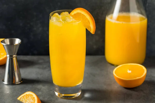Boozy Cold Vodka Screwdriver Cocktail Orange Juice — Stock Photo, Image