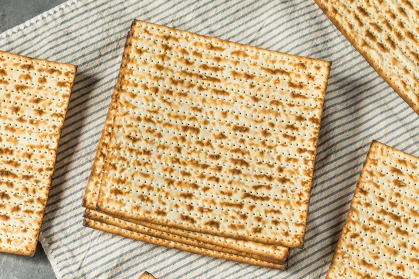 Hausgemachtes Jüdisches Matzah Fladenbrot Fertig Zum Essen — Stockfoto