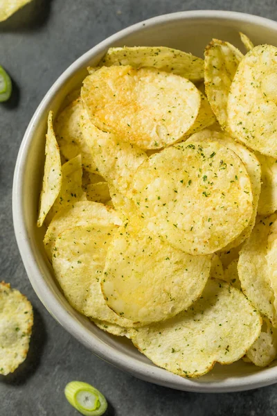 Crunch Sour Cream Onion Potato Chips Bowl — Stock Photo, Image