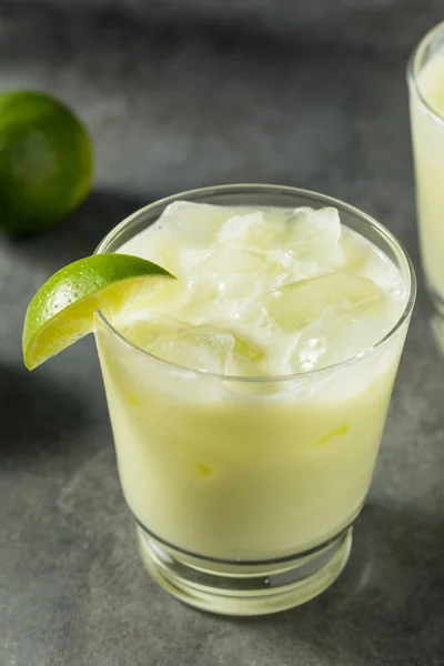 Homemade Sweet Refreshing Brazilian Lemonade Limes Sugar — 스톡 사진
