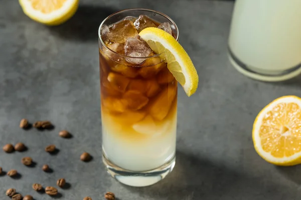 Холодный Сладкий Кофе Лимонад Пьют Льдом — стоковое фото
