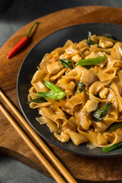 stock image Spicy Homemade Thai Drunken Noodles with Chicken and Basil