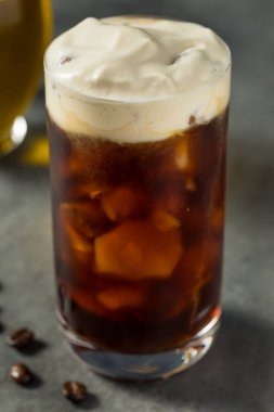 Soğuk Oleato Zeytinyağı Buzlu Kahve
