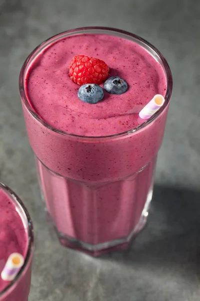 Υγιεινό Πρωινό Smoothie Φράουλα Γάλα Και Γιαούρτι — Φωτογραφία Αρχείου