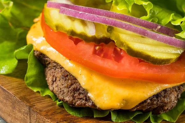 Glutenvrij Paleo Btenzij Cheeseburger Met Sla Tomaat — Stockfoto