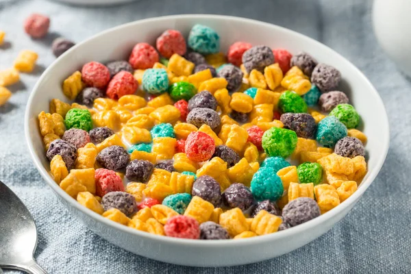 Organic Berry Sugar Kids Breakfast Cereal Whole Milk — Stock Photo, Image