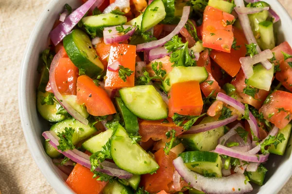 Salad Mediterania Mentimun Buatan Sendiri Dengan Tomato Dan Onion — Stok Foto