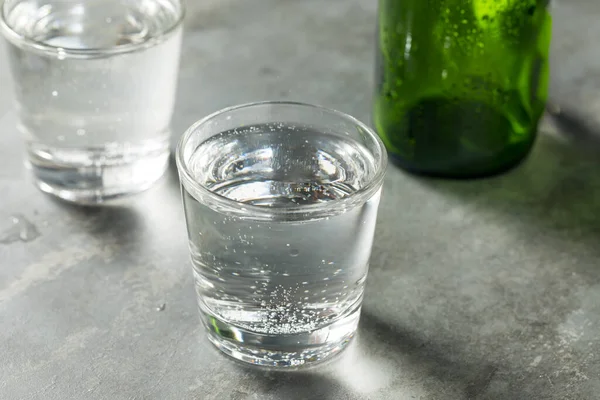 Acqua Minerale Frizzante Rinfrescante Fredda Bicchiere — Foto Stock