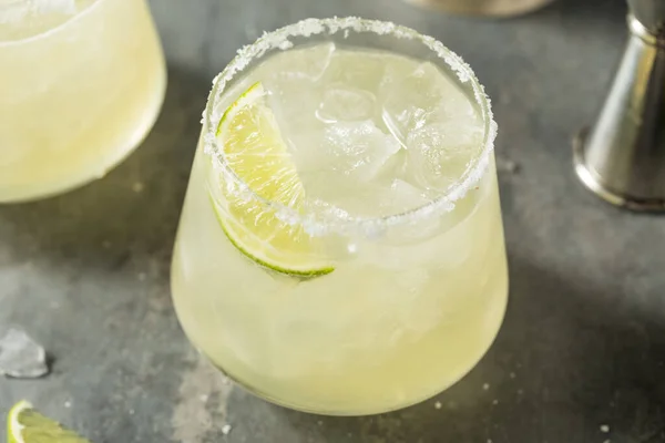 Alcool Rinfrescante Mezcal Margarita Con Calce Sale — Foto Stock