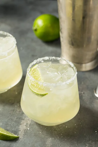 Bebida Refrescante Mezcal Margarita Com Limão Sal — Fotografia de Stock
