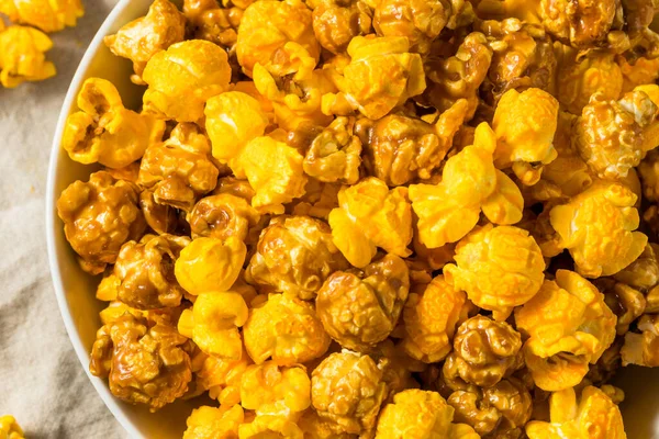 Zelfgemaakte Chicago Popcorn Mix Met Karamel Kaas Pop Corn — Stockfoto