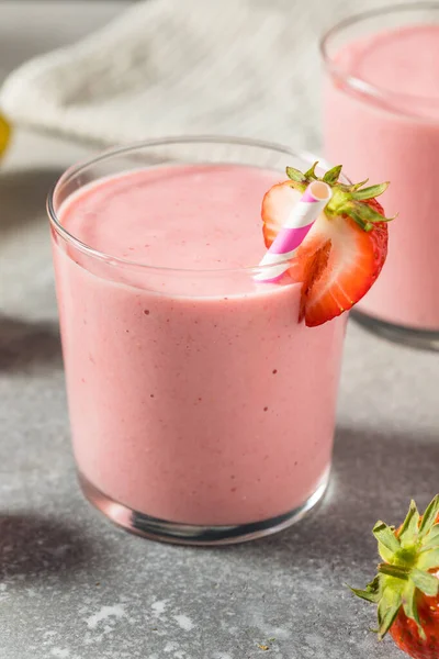 Healthy Homemade Strawberry Breakfast Smoothie Banana — Zdjęcie stockowe