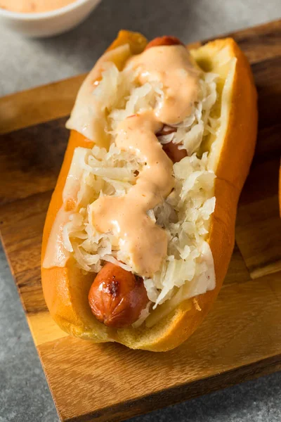 Homemade Kansas City Style Reuben Hot Dog Sauerkraut — Stok Foto