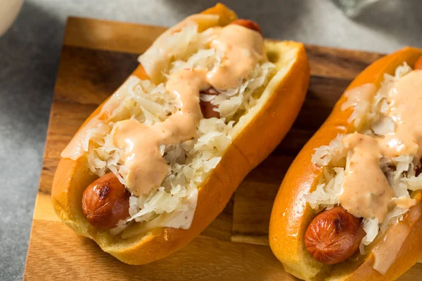 Homemade Kansas City Style Reuben Hot Dog Sauerkraut — Stockfoto