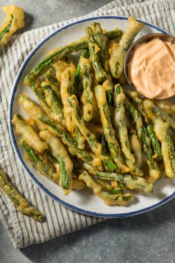 Ev yapımı, soslu yeşil fasulye.