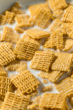 Sağlıklı Organik Tarçın Tam Buğday Gevreği Sütlü