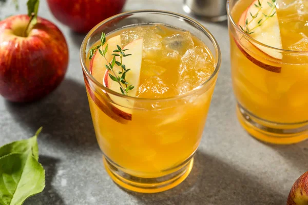 Fresh Sweet Apple Cider Cocktail Bourbon Thyme — Stock Photo, Image