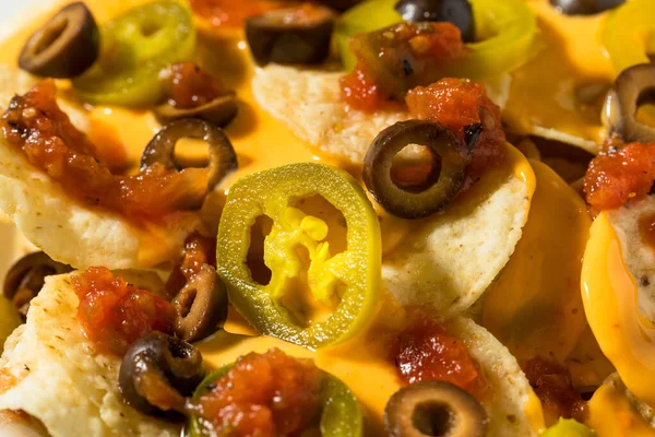 Homemade Basic Mexican Nachos Cheese Jalapeno Olives — Stock Photo, Image