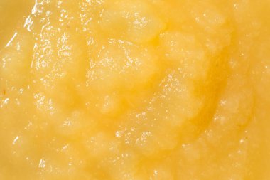 Ev yapımı organik elma sosu kasede.