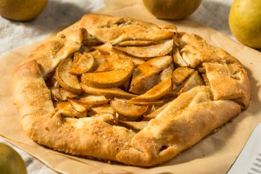 Şekerli Ev Yapımı Sıcak Tarçın Armut Galerisi